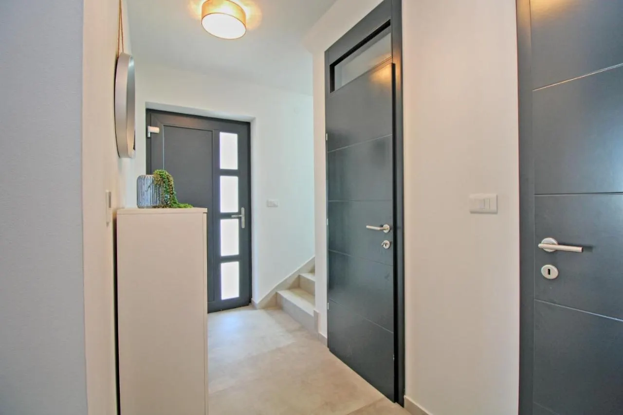 Holiday home Family Friendly House With A Swimming Pool Galizana, Fazana - 20593 Villa