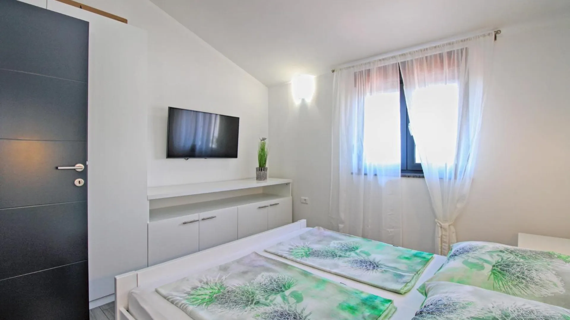 Family Friendly House With A Swimming Pool Galizana, Fazana - 20593 Villa 0*, Galizana